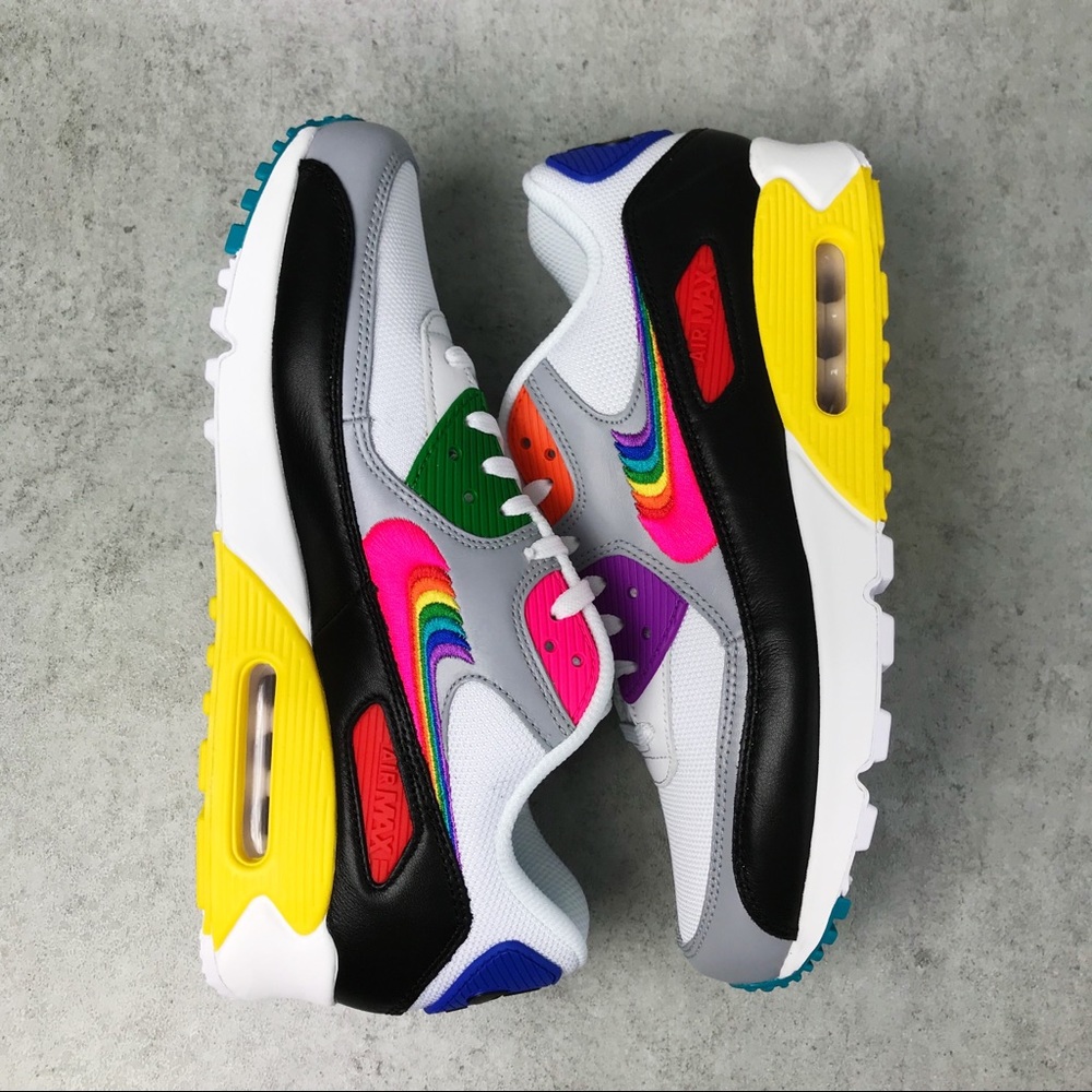 NEW Nike Air Max 90 BeTrue Rainbow Sneakers - Picture 5 of 8
